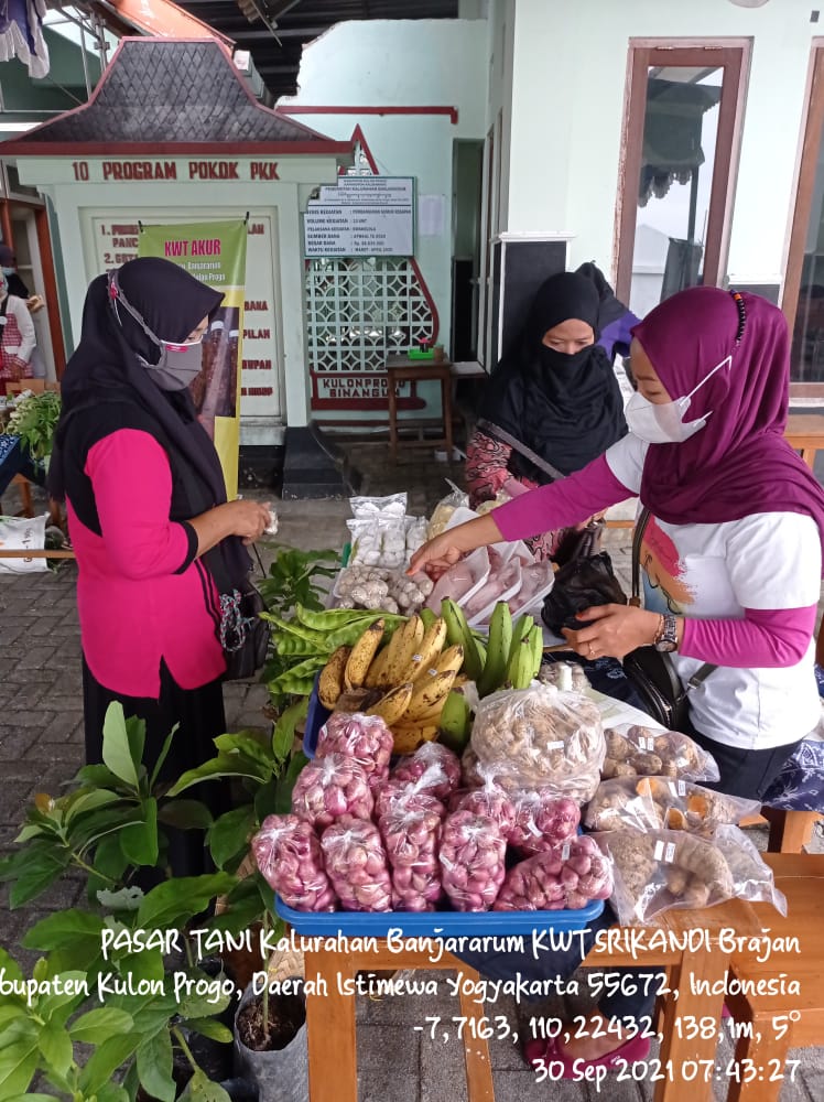 SARTANINGRUM: Pasar Alternatif Produk Pertanian Banjararum